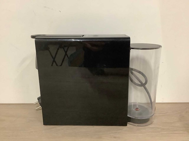 Krups nespresso koffiemachine (2x) - afbeelding 2 van  5