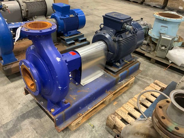Ksb etn 200–150-400 centrifugaalpomp - afbeelding 1 van  10
