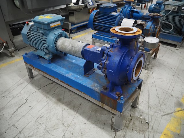 Ksb - afbeelding 4 van  5