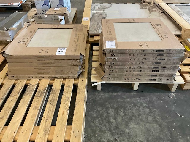 Ktl vloertegel 60x60 cm ca. 2,8 m² - afbeelding 1 van  5