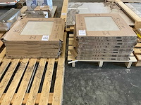 Ktl vloertegel 60x60 cm ca. 2,8 m² - afbeelding 1 van  5