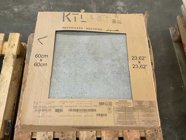Ktl vloertegel 60x60 cm ca. 7 m² - afbeelding 1 van  4