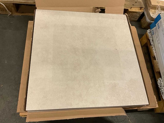 Ktl vloertegels 60x60 cm ca. 4,3 m² - afbeelding 1 van  3