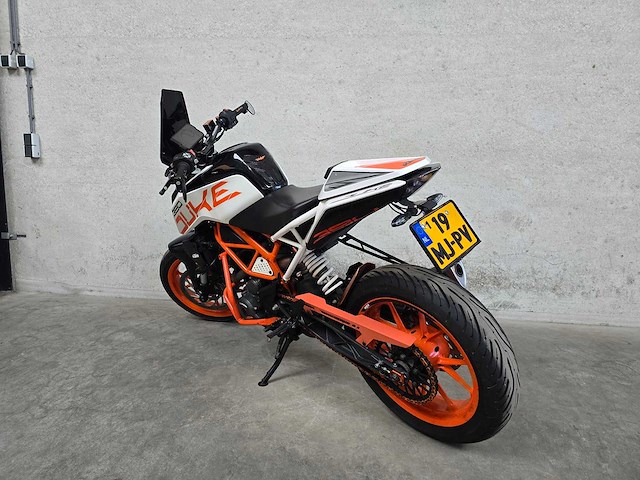 Ktm - tour - 390 duke abs - motorfiets 19mjpv - afbeelding 2 van  3
