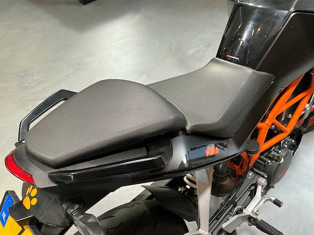 Ktm 390 duke abs motorfiets - afbeelding 18 van  25