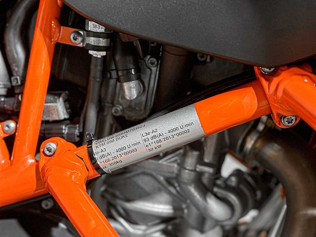 Ktm 690 duke r abs 693cc 2017 -akrapovic-, 49-mv-lz - afbeelding 11 van  39