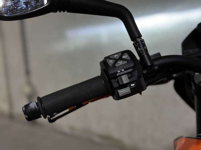 Ktm 690 duke r abs 693cc 2017 -akrapovic-, 49-mv-lz - afbeelding 31 van  39