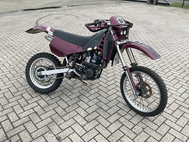 Ktm enduro 550 cross motorfiets - afbeelding 1 van  9