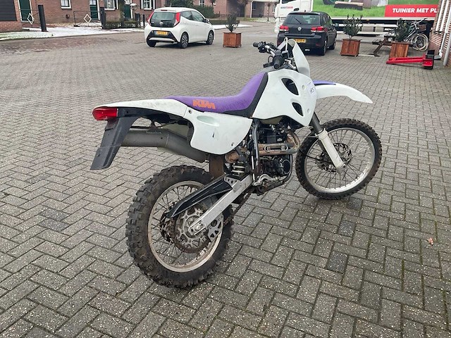 Ktm gs 650 1996 motorfiets - afbeelding 7 van  11