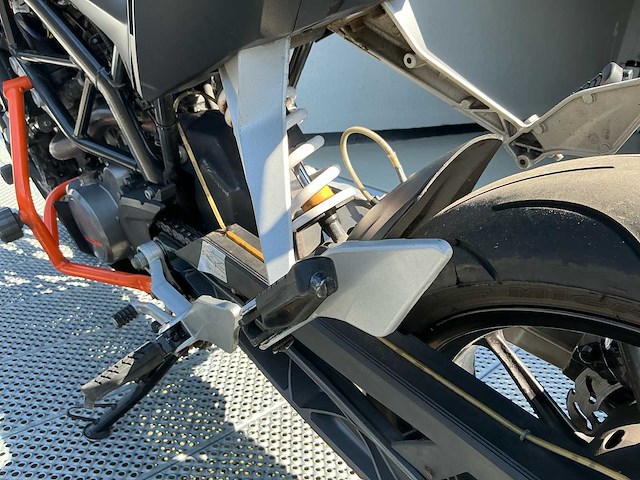 Ktm tour 125 duke motorfiets - afbeelding 9 van  29