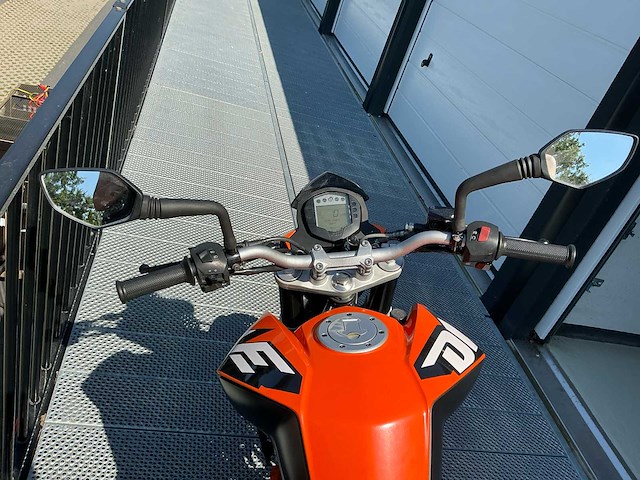 Ktm tour 125 duke motorfiets - afbeelding 13 van  29