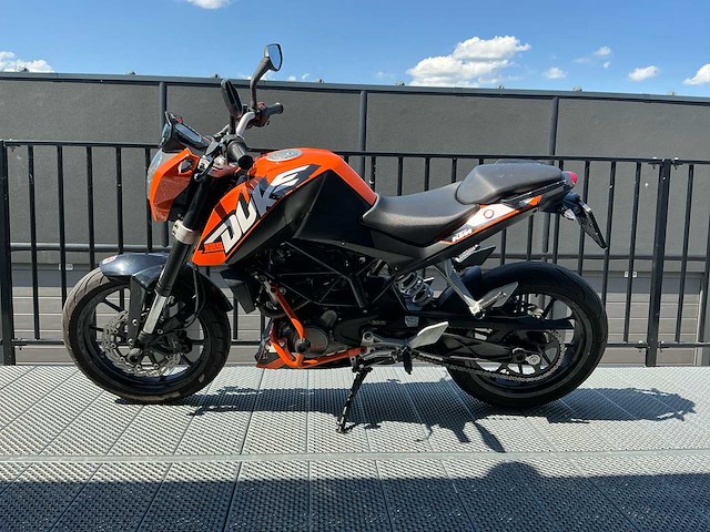 Ktm tour 125 duke motorfiets - afbeelding 15 van  29