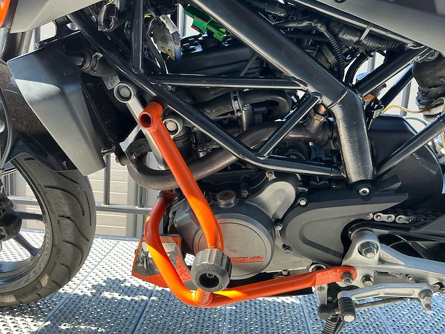 Ktm tour 125 duke motorfiets - afbeelding 19 van  29