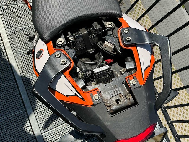 Ktm tour 125 duke motorfiets - afbeelding 22 van  29