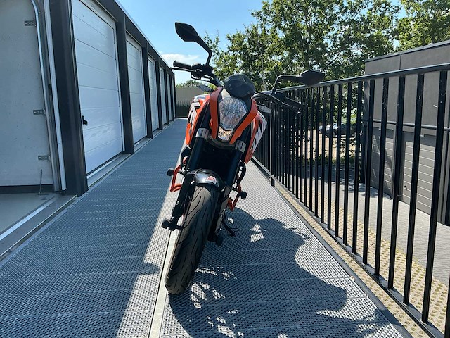 Ktm tour 125 duke motorfiets - afbeelding 25 van  29