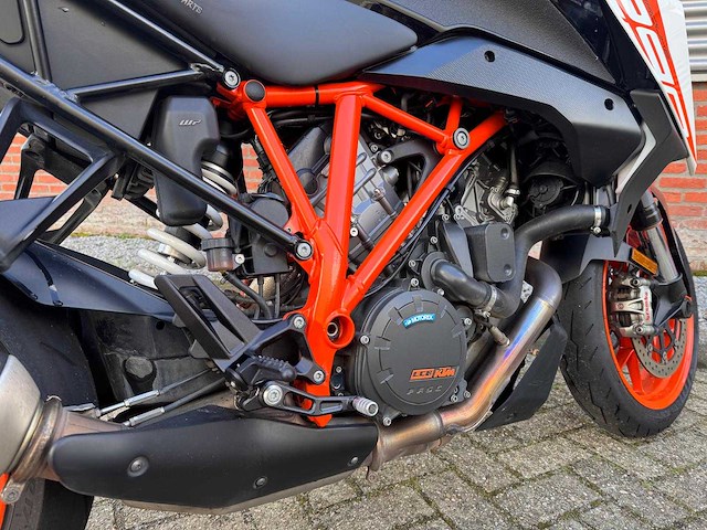 Ktm tour 1290 superduke gt abs; 26-mk-ll - afbeelding 6 van  10