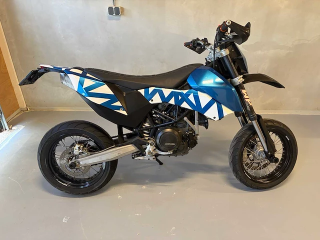Ktm tour 690 smc motorfiets - afbeelding 13 van  37