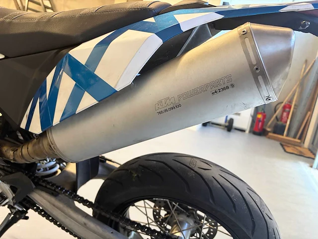 Ktm tour 690 smc motorfiets - afbeelding 13 van  37