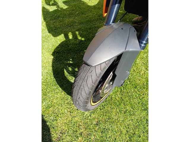 Ktm tour 990 supermoto r motorfiets - afbeelding 3 van  8