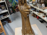 Kubistisch groot aardewerk beeld madonna - afbeelding 3 van  5