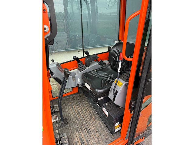 Kubota - 2017 - kx016-4 - minigraafmachine - afbeelding 14 van  16
