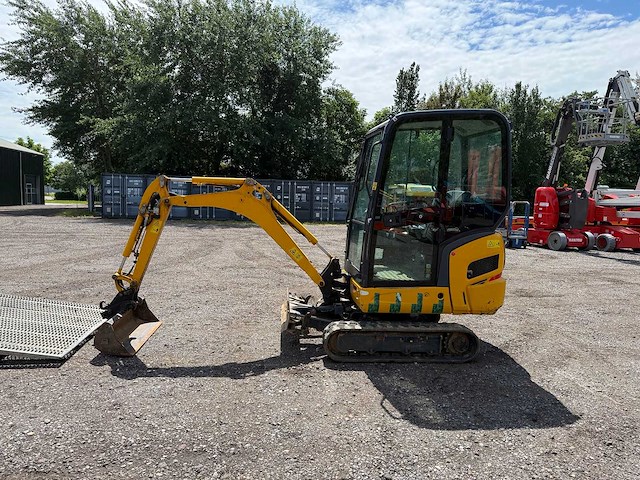 Kubota - 2019 - kx016-4 - minigraafmachine met aanhangwagen - afbeelding 7 van  28