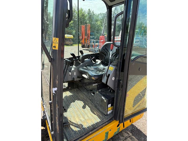 Kubota - 2019 - kx016-4 - minigraafmachine met aanhangwagen - afbeelding 20 van  28