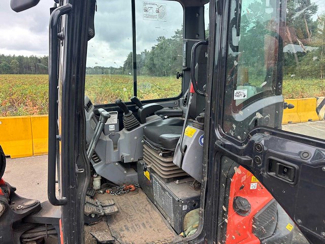 Kubota - 2021 - kx037-4 - minigraafmachine - afbeelding 3 van  9
