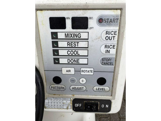 Kubota - automatic rice & vinegar mixer - sushi rice mixer - afbeelding 4 van  7