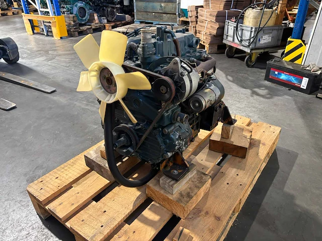 Kubota - d1102 - dieselmotor - afbeelding 7 van  9
