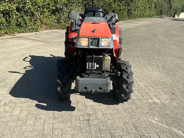 Kubota - gb20 granbia - 4-wheel drive tractor - afbeelding 5 van  10