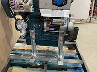 Kubota - wg972-g-ef01 - 3 cilinder - motorblok - afbeelding 3 van  26