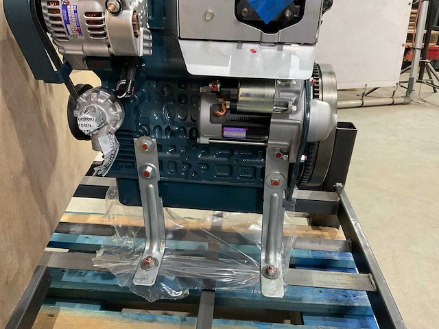 Kubota - wg972-g-ef01 - 3 cilinder - motorblok - afbeelding 3 van  20