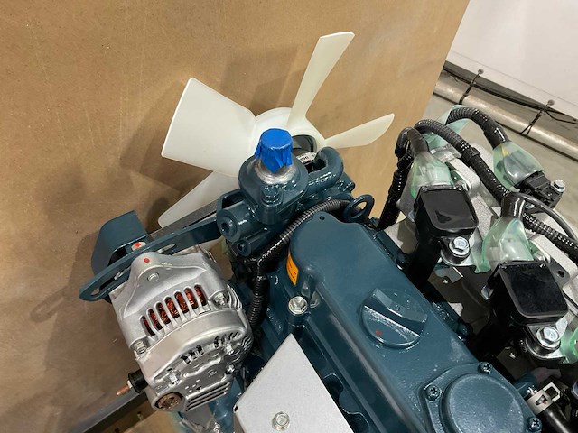 Kubota - wg972-g-ef01 - 3 cilinder - motorblok - afbeelding 20 van  20