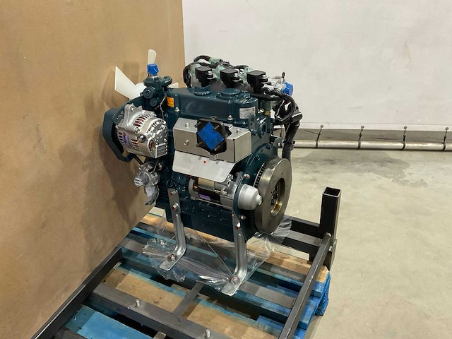 Kubota - wg972-g-ef01 - 3 cilinder - motorblok - afbeelding 22 van  26