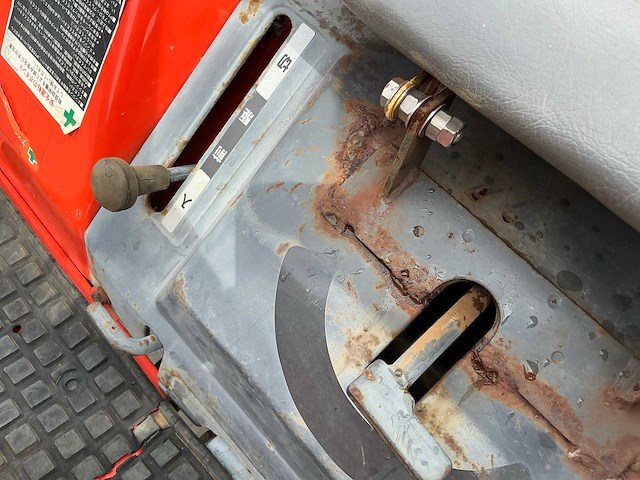 Kubota aste a-155 4x4 minitractor - afbeelding 9 van  22