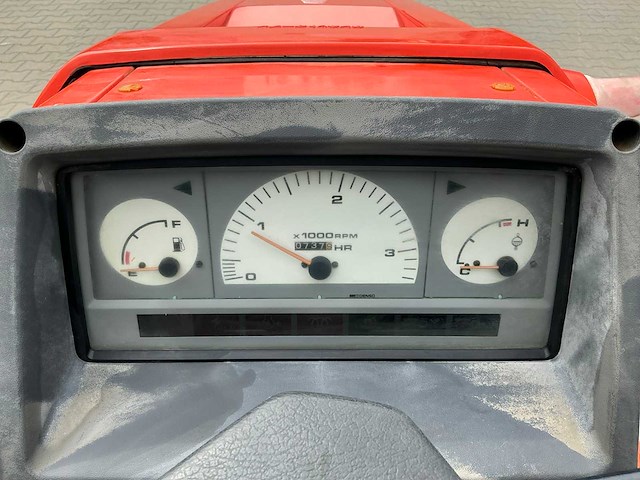 Kubota aste a-155 4x4 minitractor - afbeelding 15 van  22