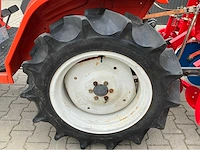 Kubota aste a-17 4x4 minitractor + plantmachine - afbeelding 22 van  30