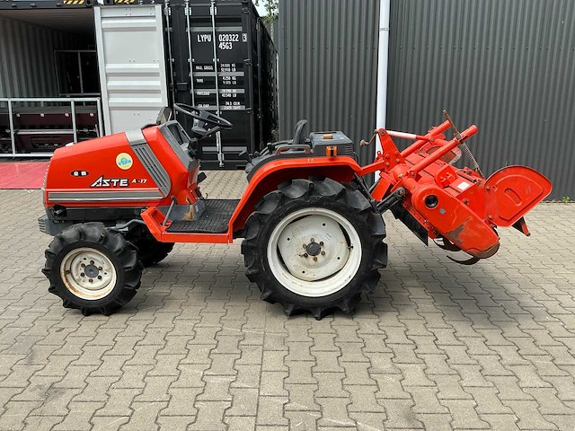 Kubota aste a-17 4x4 minitractor - afbeelding 20 van  24