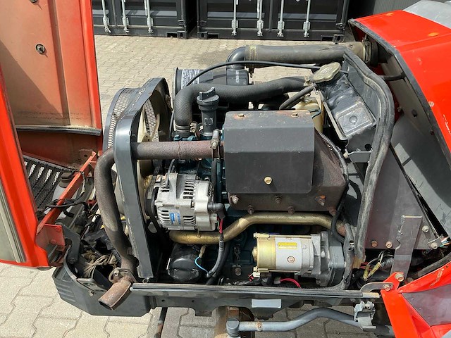 Kubota aste a-19 4x4 minitractor - afbeelding 2 van  22