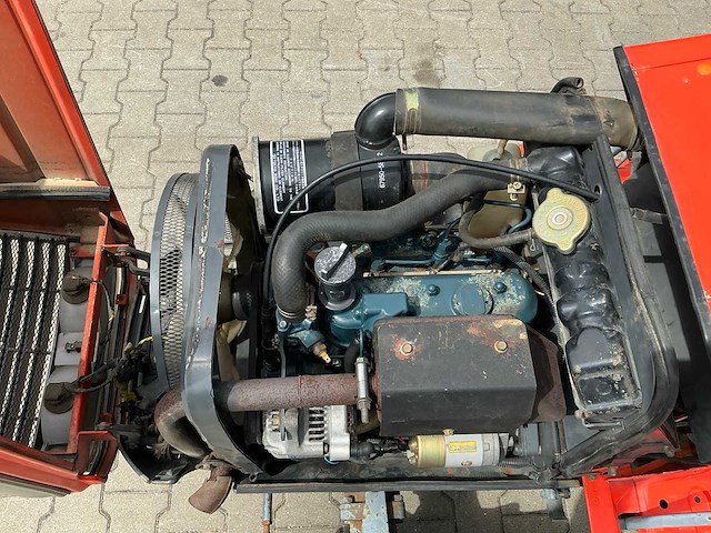 Kubota aste a-19 4x4 minitractor - afbeelding 3 van  22
