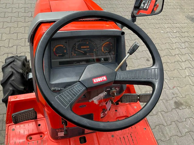 Kubota aste a-19 4x4 minitractor - afbeelding 9 van  22