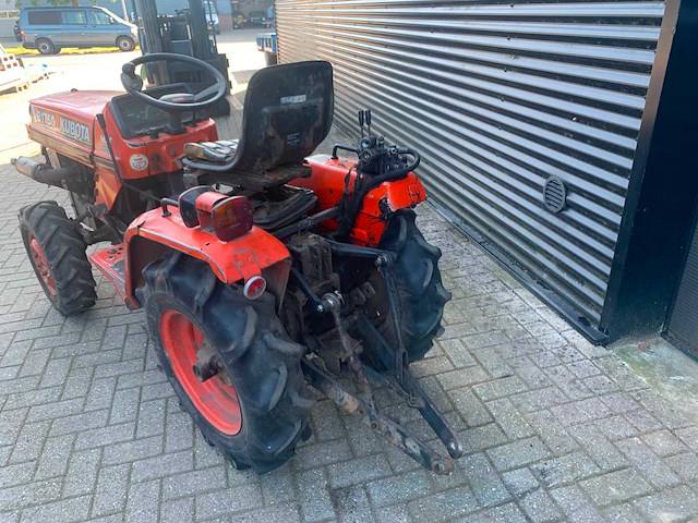 Kubota b 1750 hst minitractor - afbeelding 4 van  6