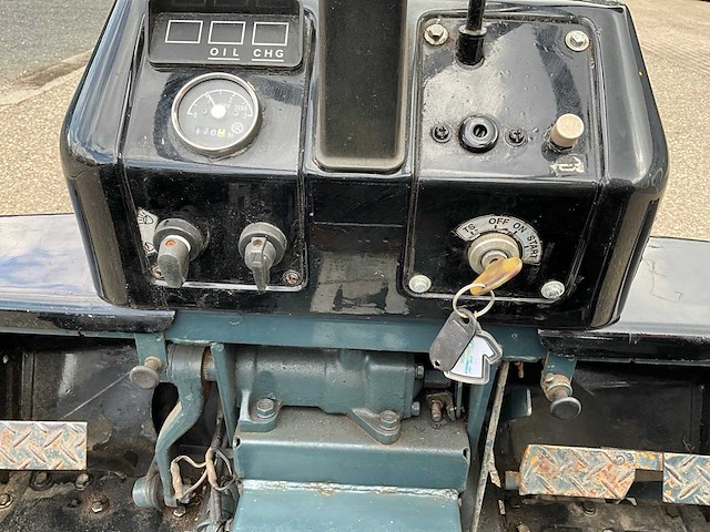 Kubota b1600 4wd minitractor t-94-dxd - afbeelding 11 van  19