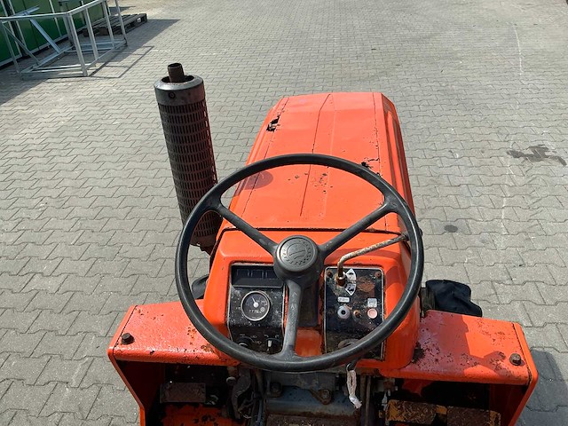Kubota b1600 4x4 minitractor - afbeelding 4 van  24