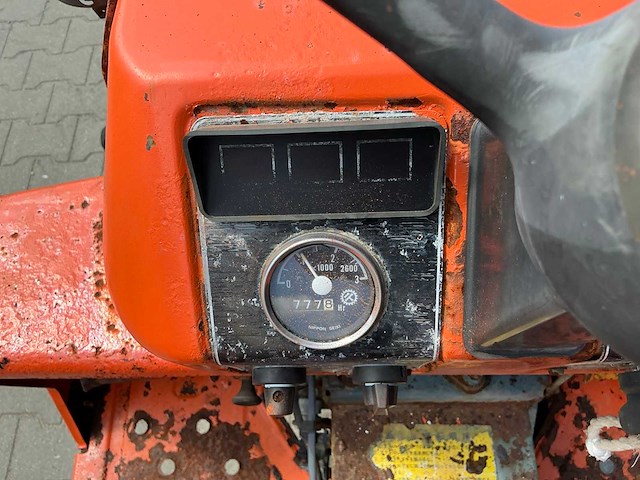 Kubota b1600 4x4 minitractor - afbeelding 6 van  24