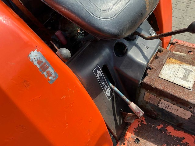 Kubota b1600 4x4 minitractor - afbeelding 8 van  24