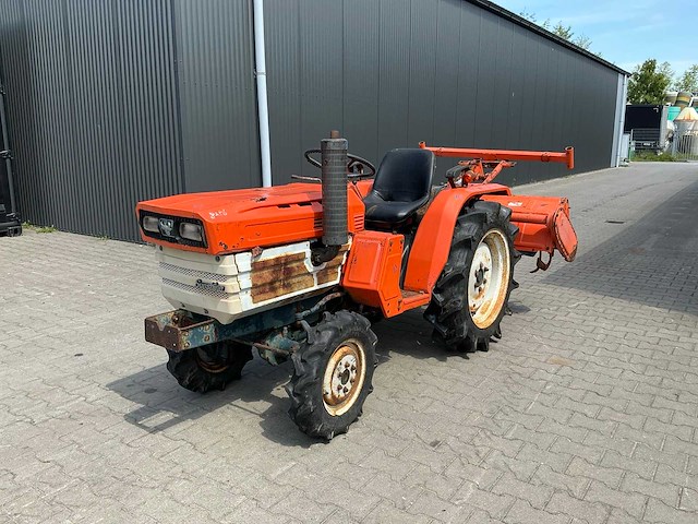 Kubota b1600 4x4 minitractor - afbeelding 1 van  24