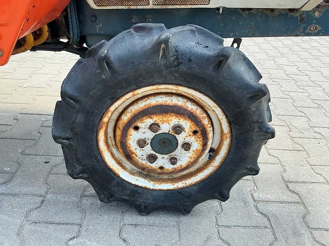 Kubota b1600 4x4 minitractor - afbeelding 13 van  24