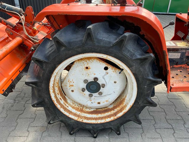 Kubota b1600 4x4 minitractor - afbeelding 14 van  24